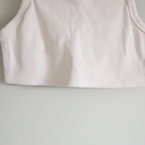 OFFLINE By Aerie White M Women's Ribbed Sports Bra Sleeveless Medium Support Top - Picture 5 of 9